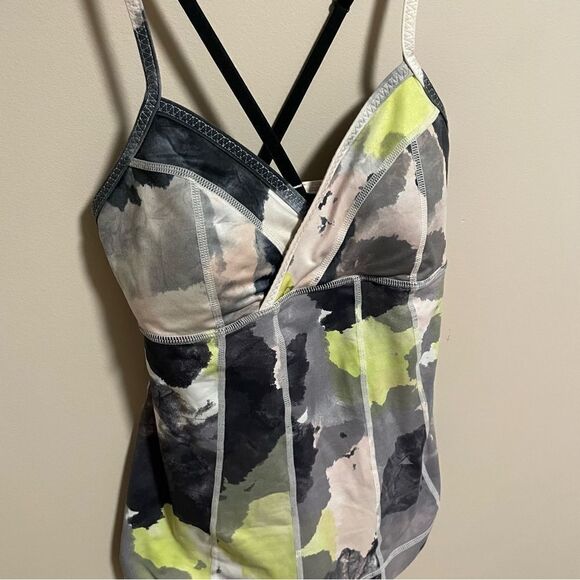 Lululemon | Citron Tinted Canvas Full Eagle Tank Size 4 - Picture 5 of 6